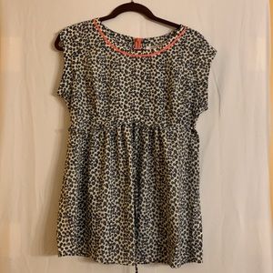 Motherhood Maternity Navy and White Blouse with Pink accents - Size Medium